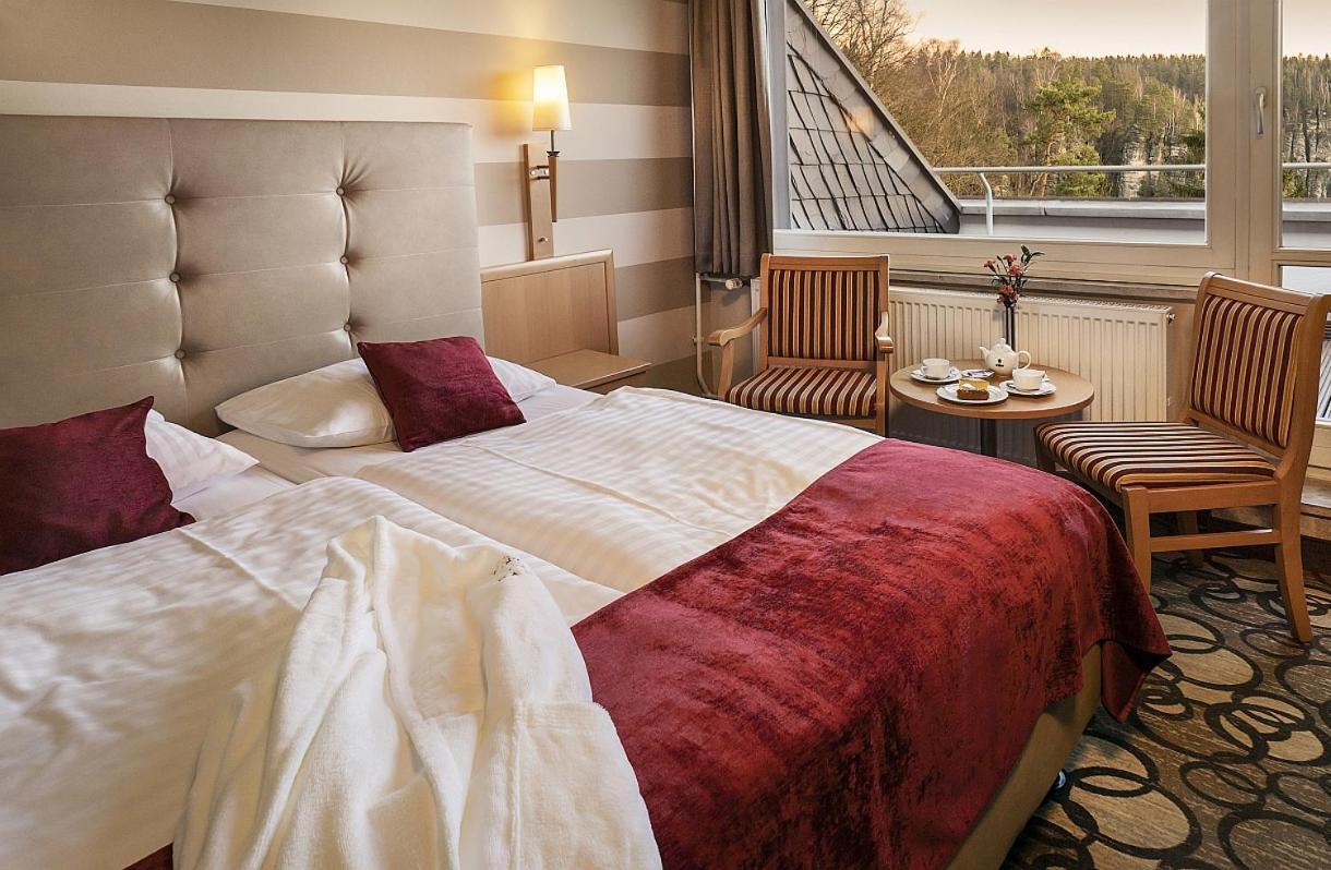 Berghotel Bastei ローメン エクステリア 写真